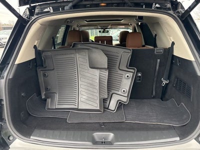 2023 Nissan Pathfinder Platinum 4WD