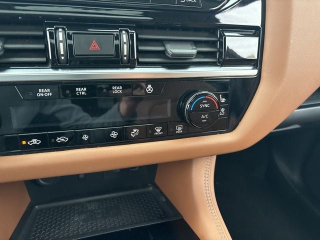 2023 Nissan Pathfinder Platinum 4WD