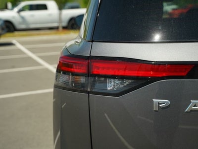 2023 Nissan Pathfinder Platinum 4WD