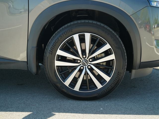 2023 Nissan Pathfinder Platinum 4WD