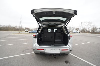 2023 Nissan Pathfinder Platinum 4WD