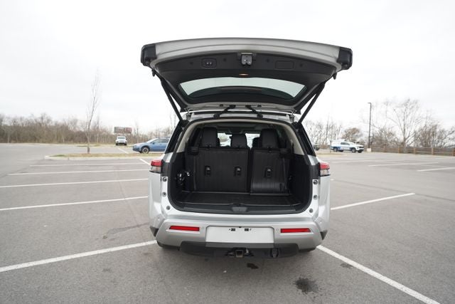 2023 Nissan Pathfinder Platinum 4WD