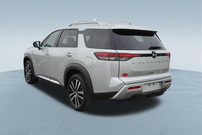 2023 Nissan Pathfinder Platinum 4WD