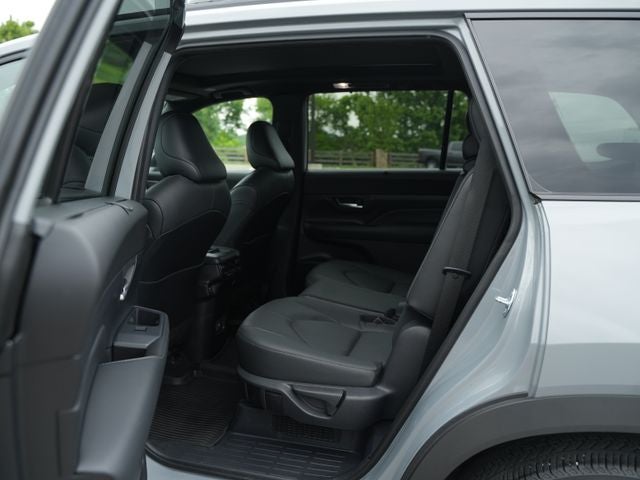 2025 Toyota Grand Highlander Hybrid Nightshade Edition