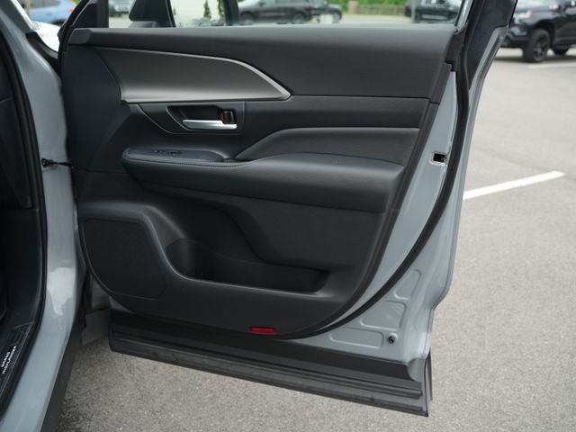 2025 Toyota Grand Highlander Hybrid Nightshade Edition