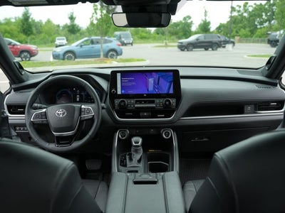 2025 Toyota Grand Highlander Hybrid Nightshade Edition