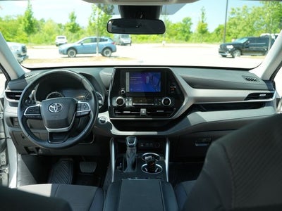 2023 Toyota Highlander LE