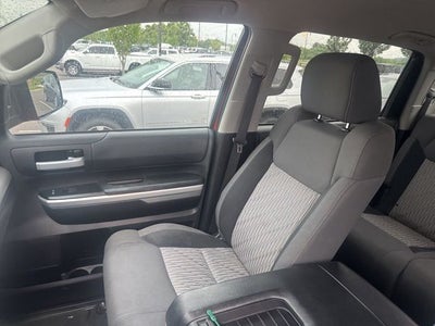 2016 Toyota Tundra SR5 5.7L V8