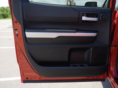 2016 Toyota Tundra SR5 5.7L V8