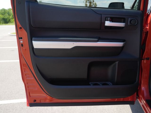 2016 Toyota Tundra SR5 5.7L V8