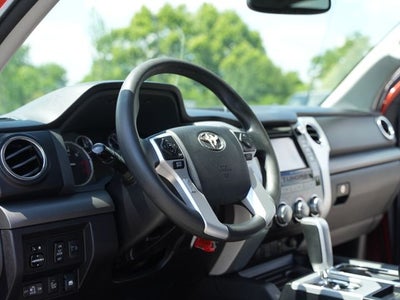 2016 Toyota Tundra SR5 5.7L V8