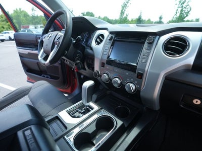 2016 Toyota Tundra SR5 5.7L V8