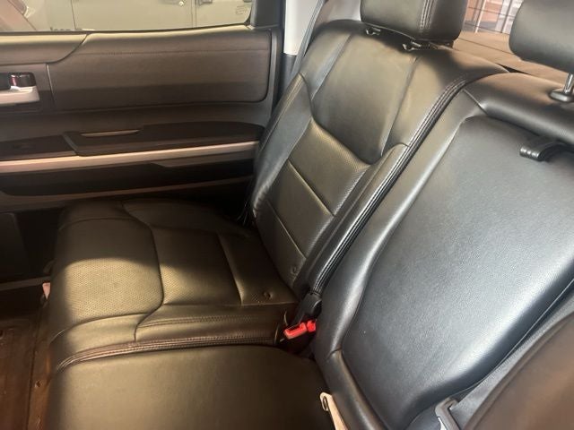 2017 Toyota Tundra SR5 5.7L V8