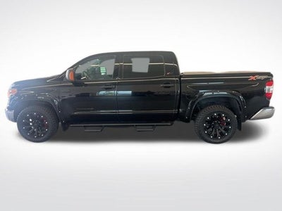 2017 Toyota Tundra SR5 5.7L V8