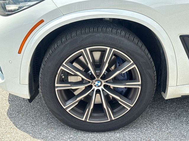2021 BMW X5 M50i