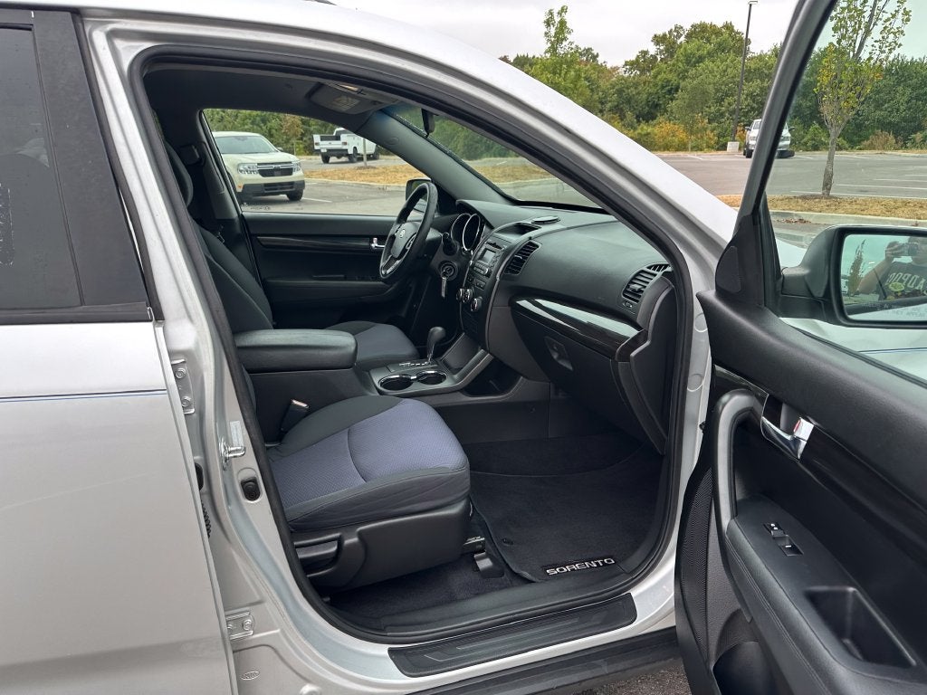 2013 Kia Sorento LX