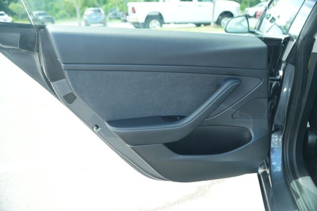 2021 Tesla Model 3 Standard Range Plus Rear-Wheel Drive