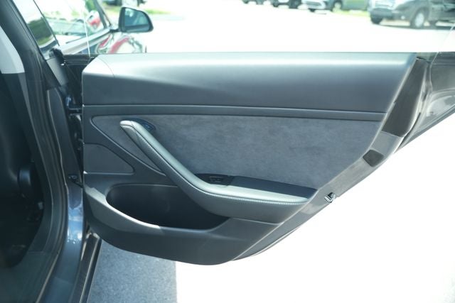2021 Tesla Model 3 Standard Range Plus Rear-Wheel Drive