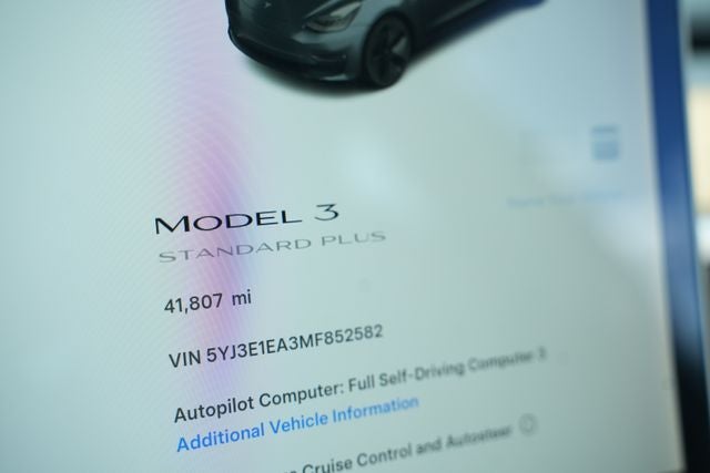 2021 Tesla Model 3 Standard Range Plus Rear-Wheel Drive