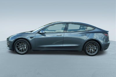 2021 Tesla Model 3 Standard Range Plus Rear-Wheel Drive