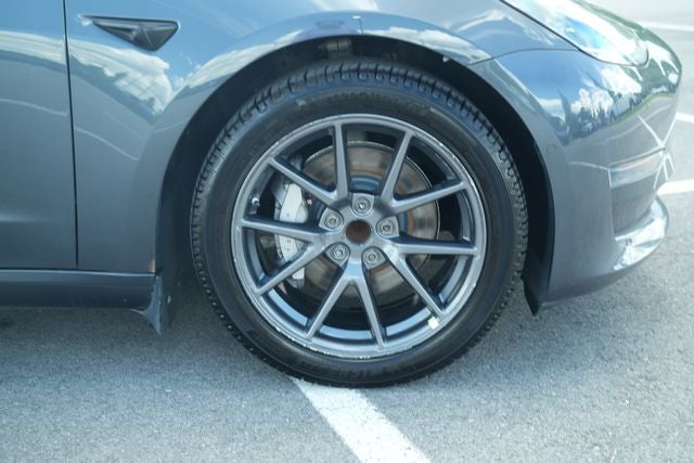 2021 Tesla Model 3 Standard Range Plus Rear-Wheel Drive