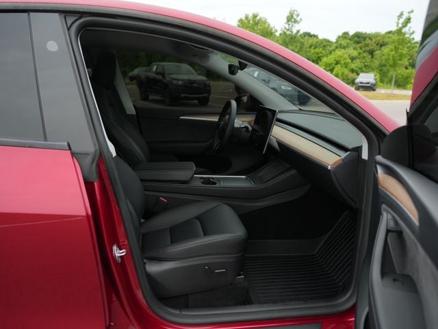 2024 Tesla Model Y Long Range Dual Motor All-Wheel Drive