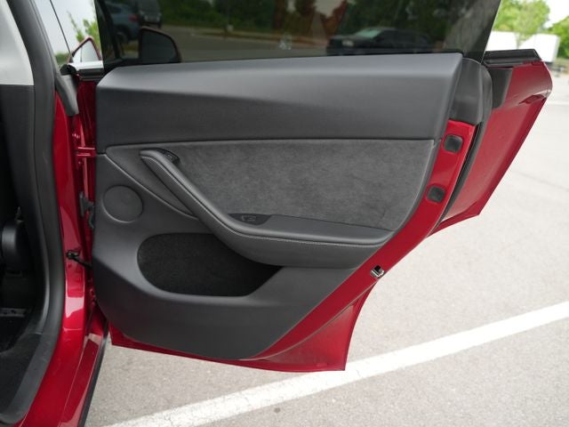 2024 Tesla Model Y Long Range Dual Motor All-Wheel Drive
