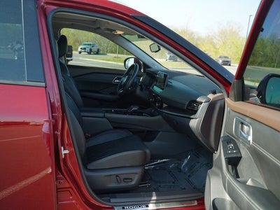 2021 Nissan Rogue Platinum FWD