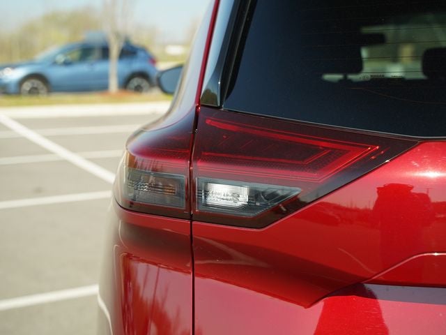 2021 Nissan Rogue Platinum FWD