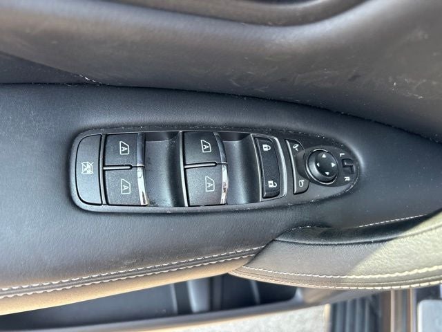 2022 INFINITI QX80 LUXE AWD
