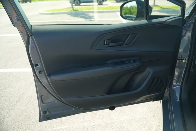 2025 Toyota Prius Plug-In Hybrid SE