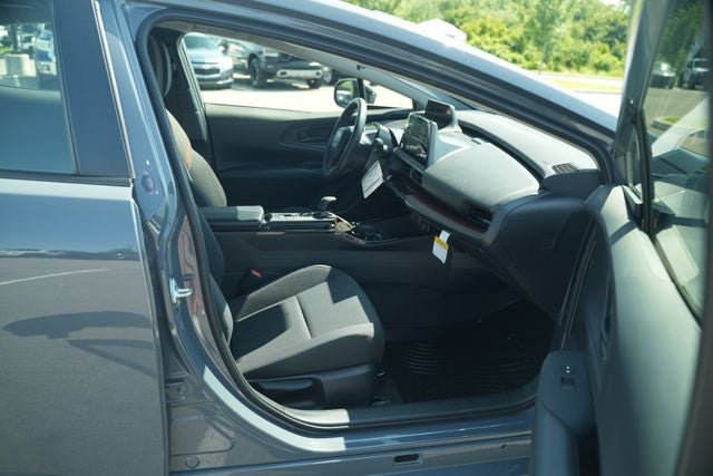 2025 Toyota Prius Plug-In Hybrid SE