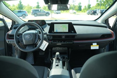 2025 Toyota Prius Plug-In Hybrid SE
