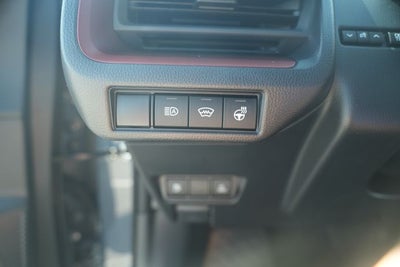 2025 Toyota Prius Plug-In Hybrid SE