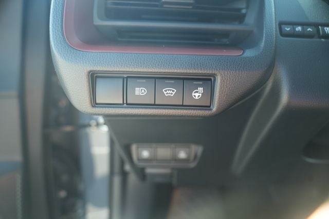 2025 Toyota Prius Plug-In Hybrid SE