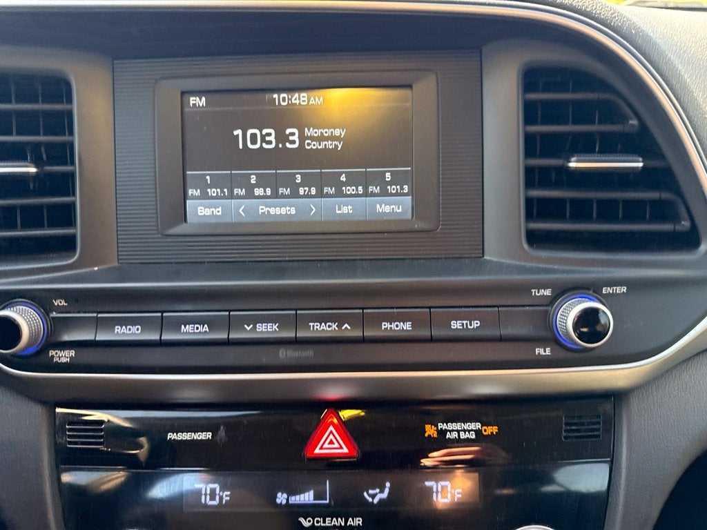 2020 Hyundai Elantra SE