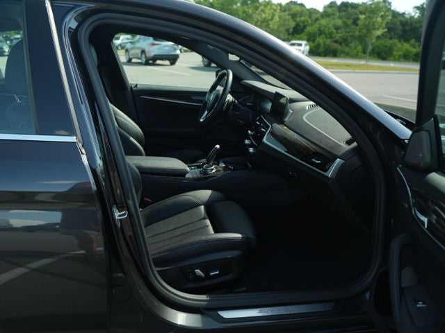 2020 BMW 530i 530i