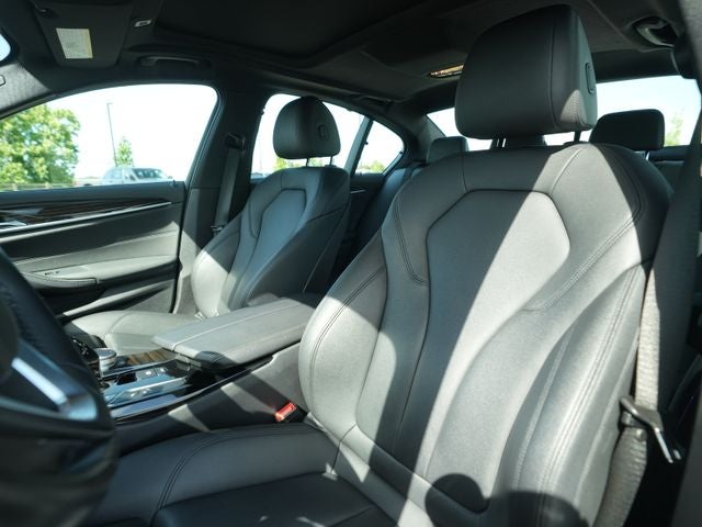 2020 BMW 530i 530i