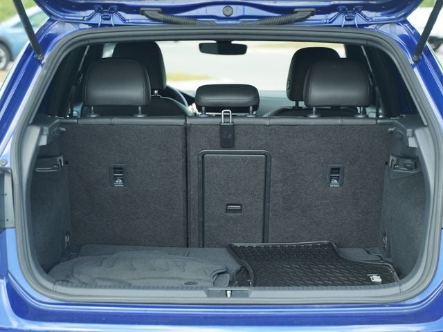 2019 Volkswagen Golf R 2.0T w/DCC & Navigation