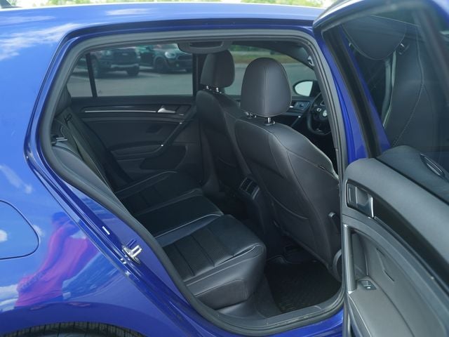 2019 Volkswagen Golf R 2.0T w/DCC & Navigation