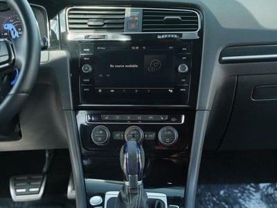 2019 Volkswagen Golf R 2.0T w/DCC & Navigation
