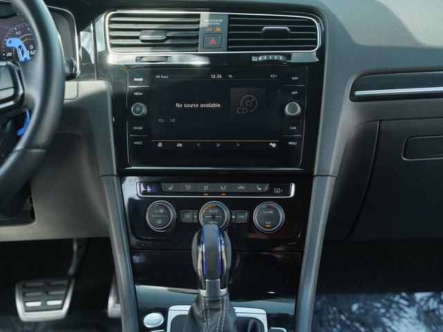 2019 Volkswagen Golf R 2.0T w/DCC & Navigation