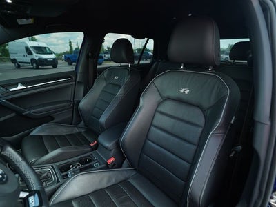 2019 Volkswagen Golf R 2.0T w/DCC & Navigation