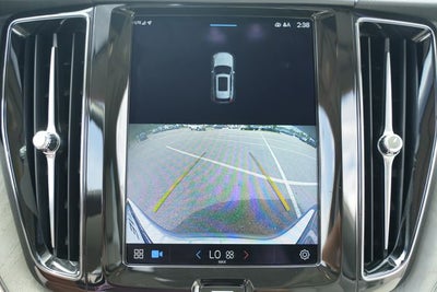 2023 Volvo XC60 B5 Plus Dark Theme