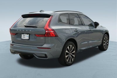 2023 Volvo XC60 B5 Plus Dark Theme