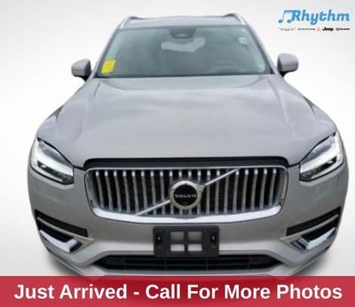 2023 Volvo XC90 B5 Plus
