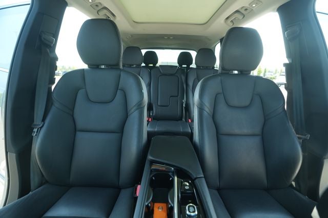 2023 Volvo XC90 B5 Plus