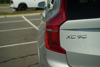 2023 Volvo XC90 B5 Plus