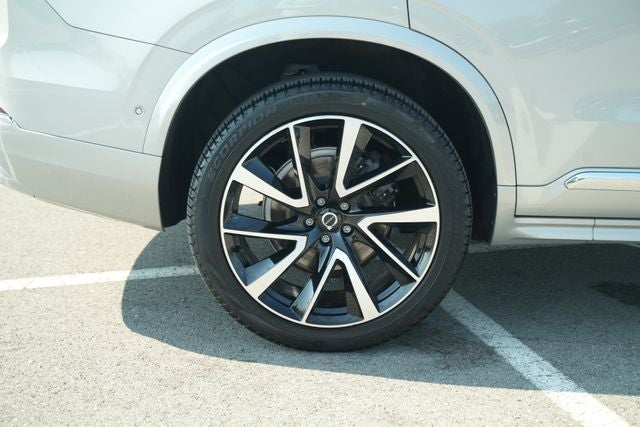 2023 Volvo XC90 B5 Plus