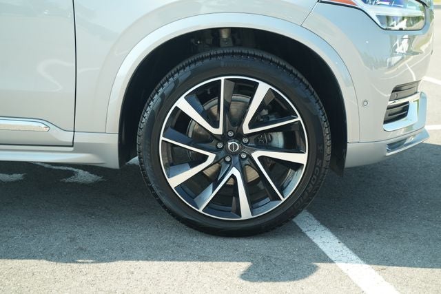 2023 Volvo XC90 B5 Plus